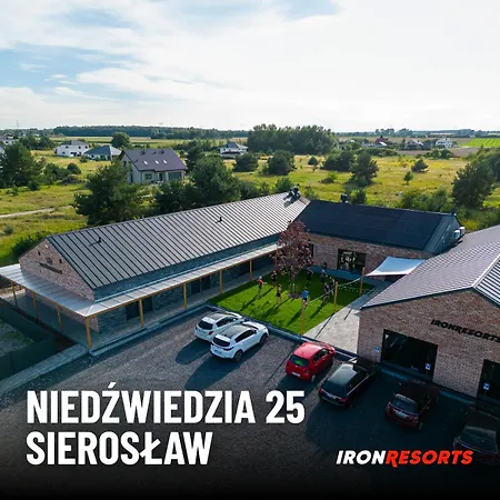 فندق مبيت وإفطار Ironresorts Niedzwiedzia 25 *